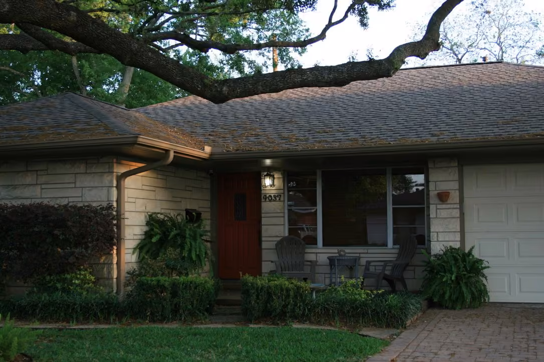 Photo 2 of 4037 Omeara Drive, Houston, TX