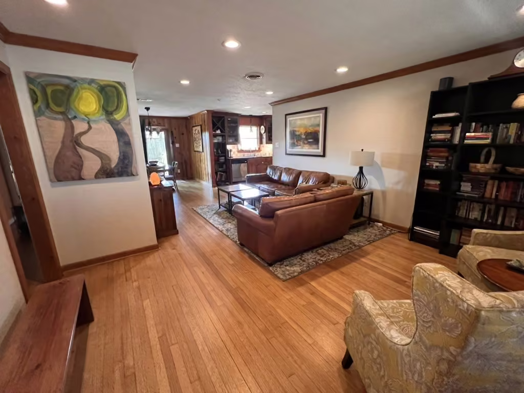 Photo 4 of 4037 Omeara Drive, Houston, TX