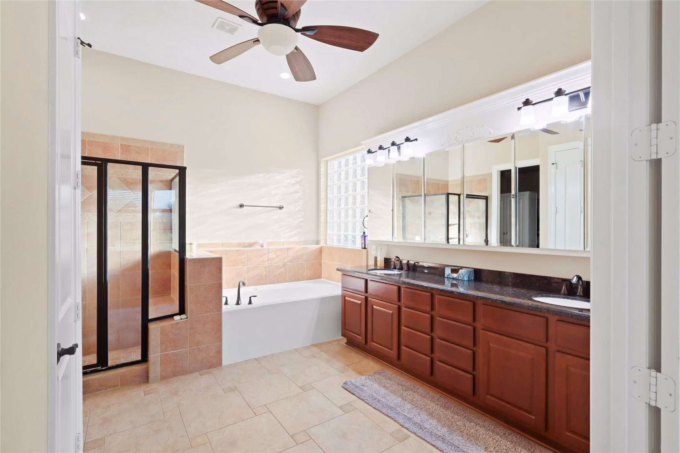Photo 7 of 6311 Redfish Reef Drive, Beach City, TX