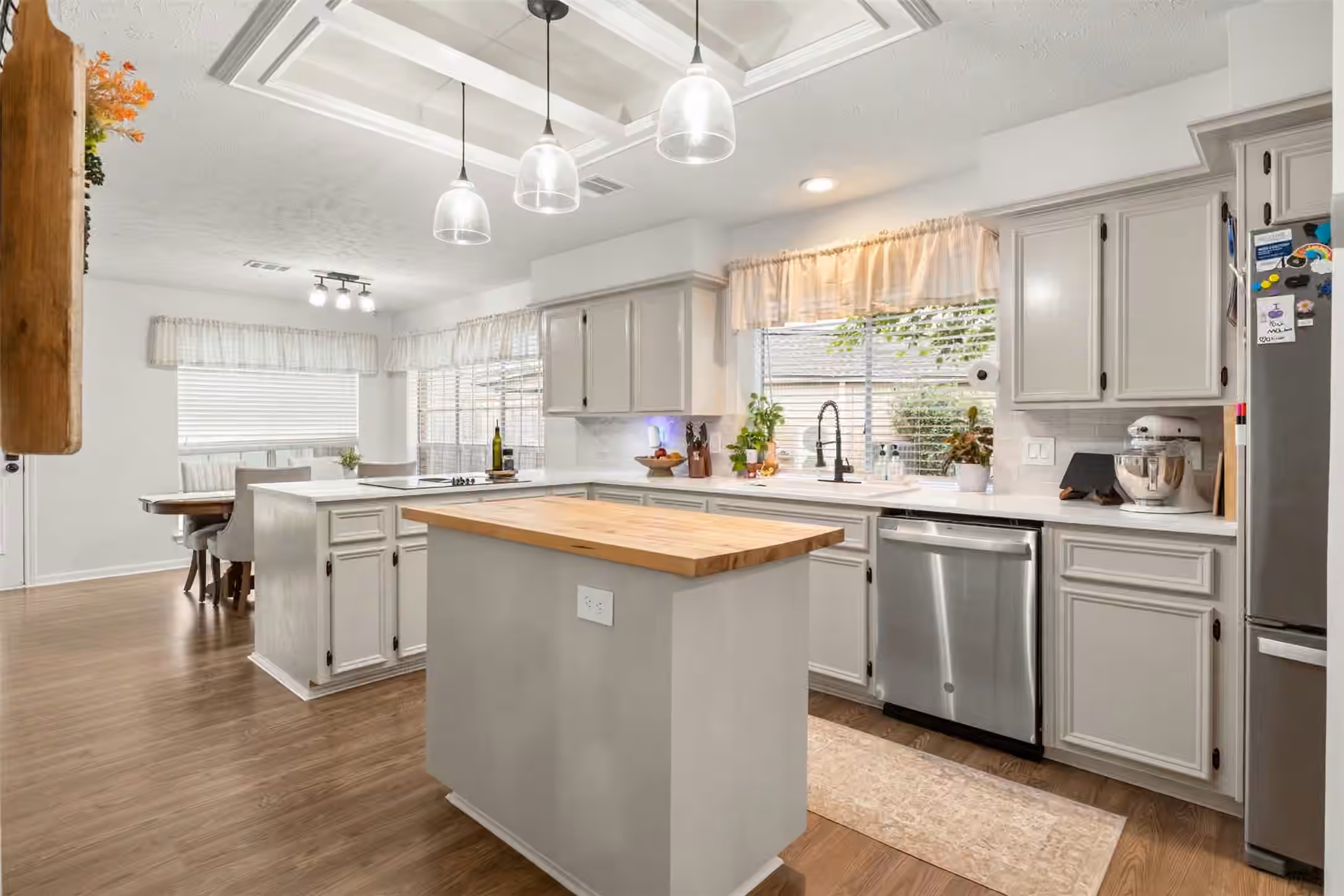 Photo 2 of 7723 Stonesdale Drive, Houston, TX
