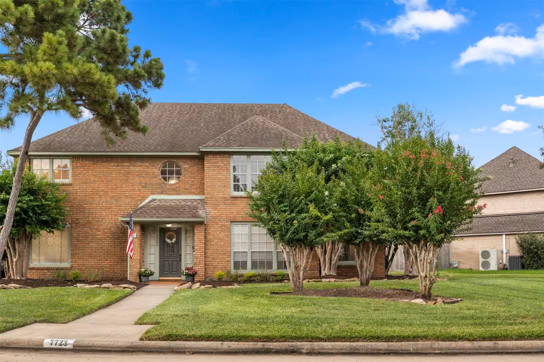 Photo 3 of 7723 Stonesdale Drive, Houston, TX