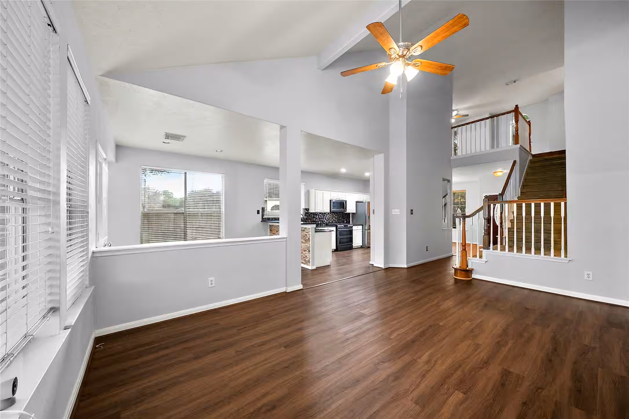 Photo 4 of 1123 Woodley Bend Boulevard, Sugar Land, TX
