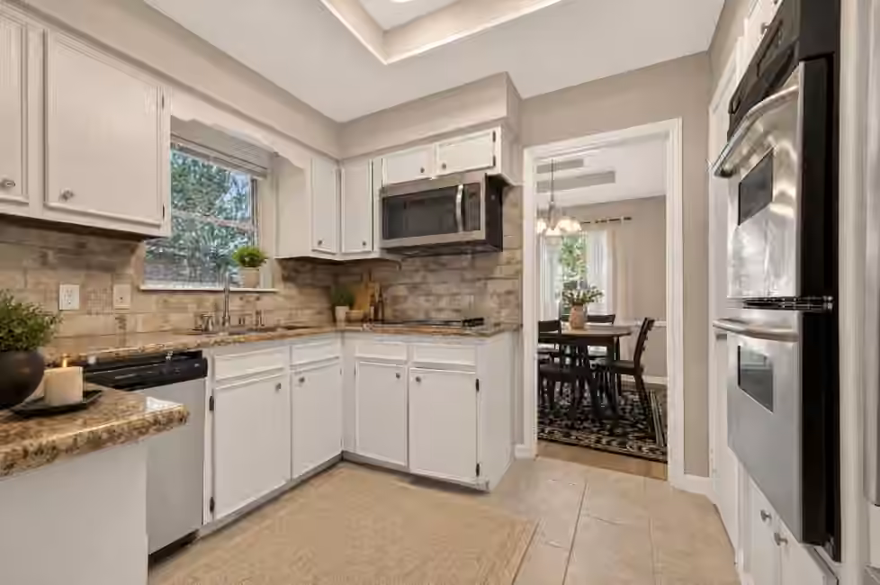 Photo 5 of 1519 Hitherfield Drive, Sugar Land, TX