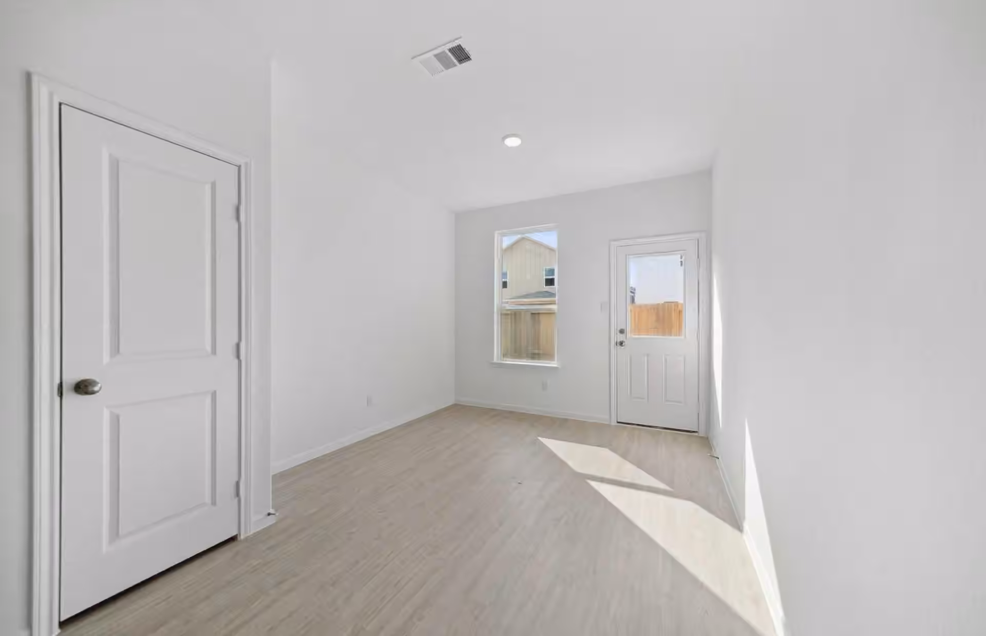 Photo 5 of 21618 Fox Gully Lane, Porter, TX