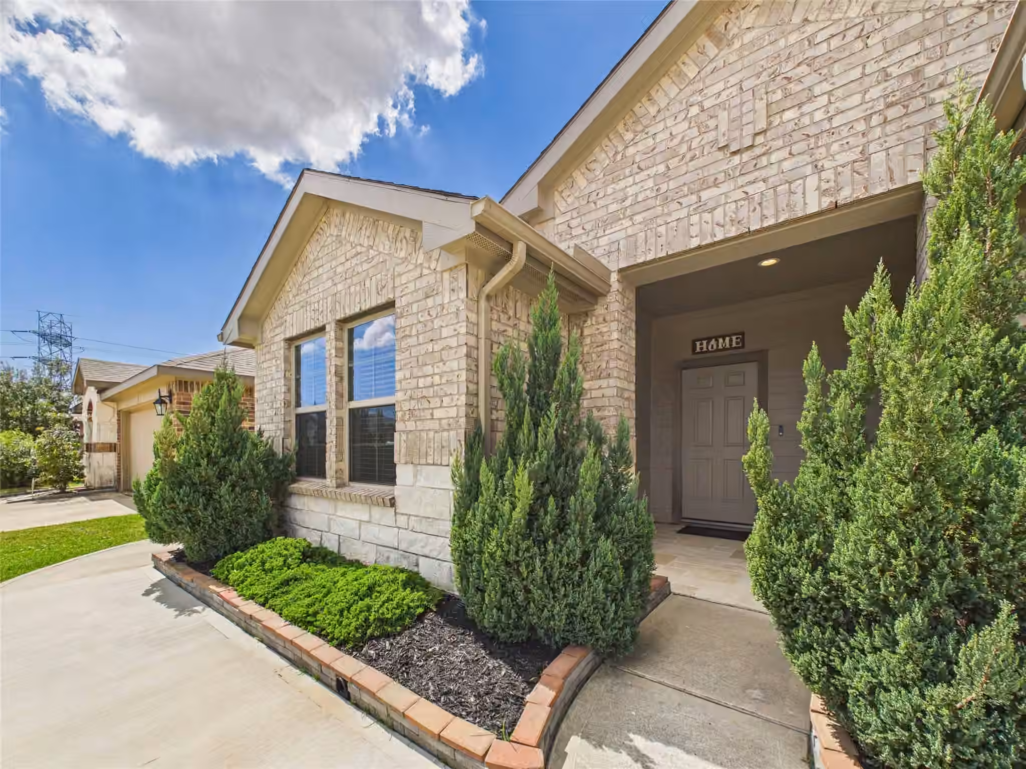 Photo 4 of 3919 Hawaiian Court, Baytown, TX