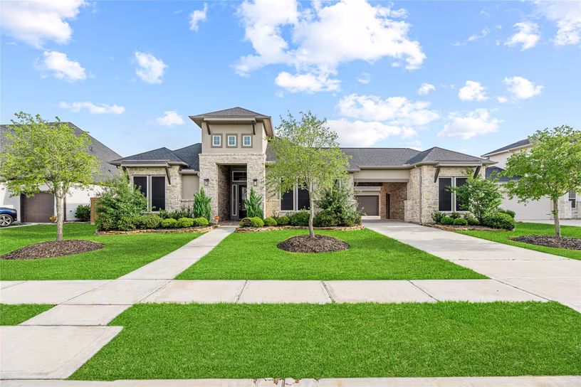 Photo 2 of 20210 Rolling Vista Drive, Cypress, TX