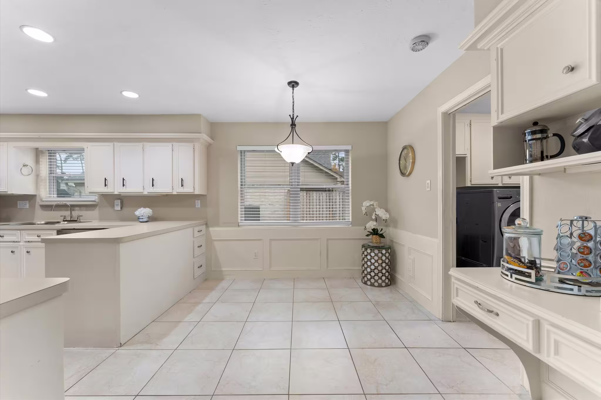 Photo 6 of 3211 Candleknoll Drive, Spring, TX