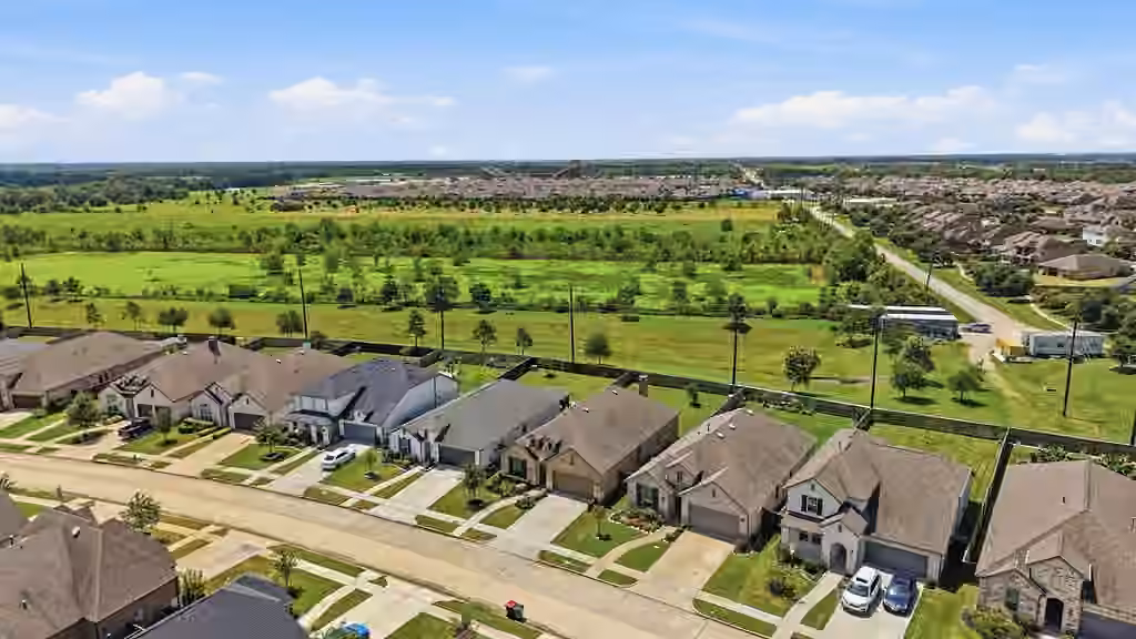 Photo 5 of 4042 Shackleton Court, Iowa Colony, TX