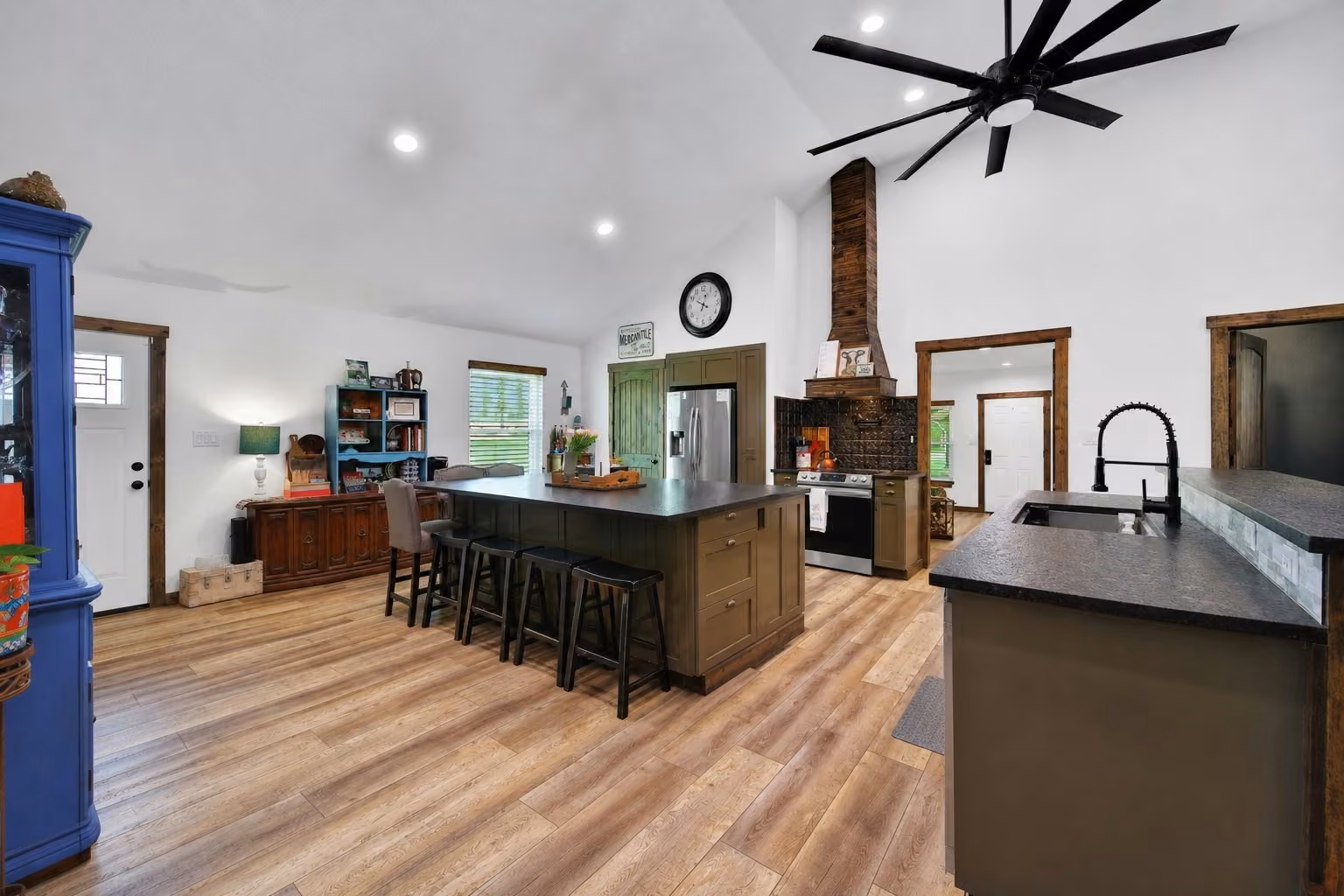 Photo 7 of 30906 Walnut Creek Road, Magnolia, TX
