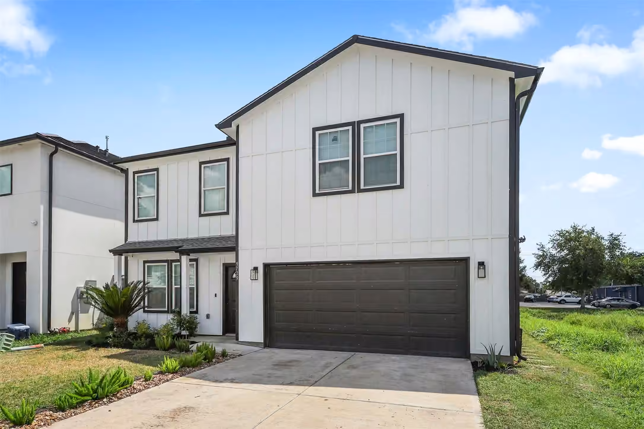 Photo 2 of 9729 Fabiola Drive, Houston, TX