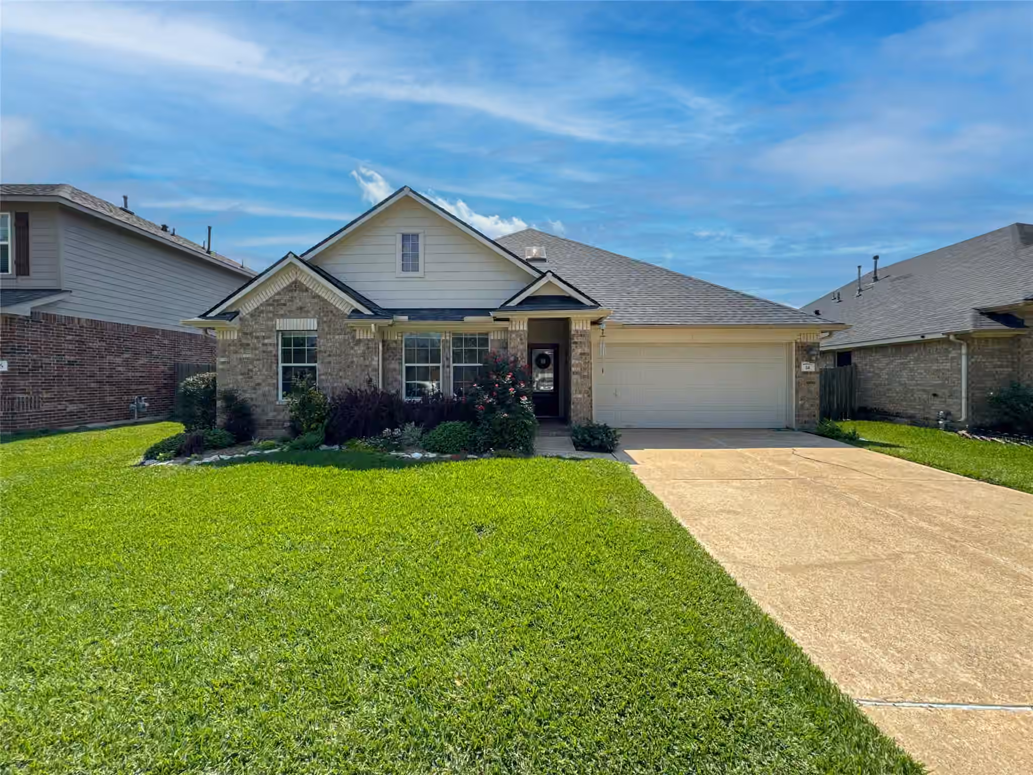 Photo of 14 Palmdale Lane, Manvel, TX 77578