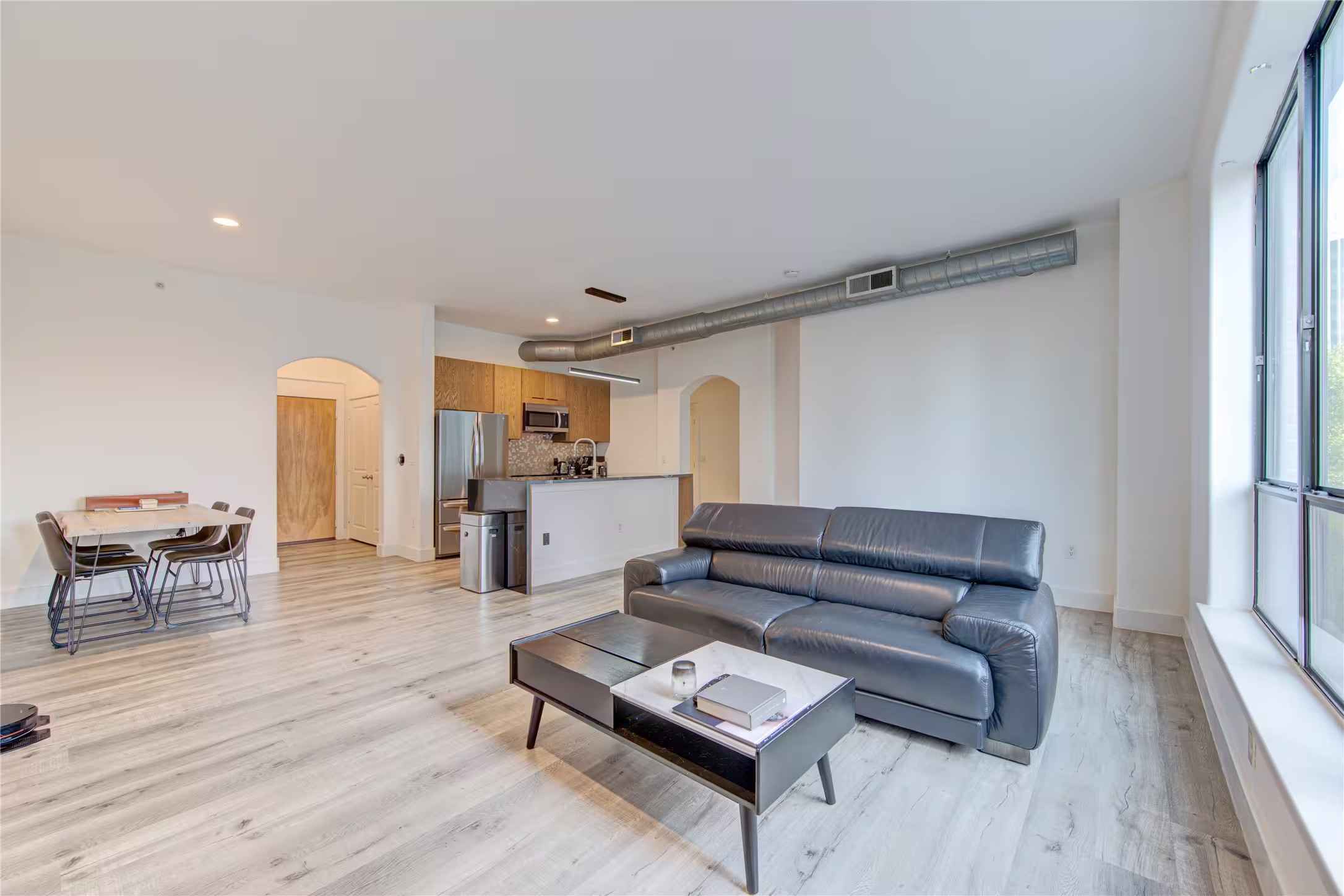 Photo 5 of 1901 Post Oak Boulevard 3105, Houston, TX