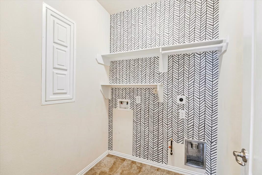 Photo 6 of 244 Lake Estates Drive, Montgomery, TX