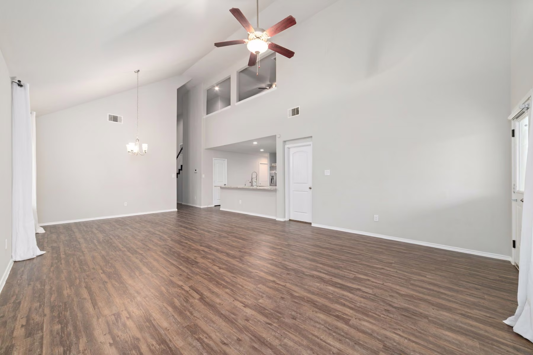 Photo 7 of 14005 Silver Falls Court, Conroe, TX