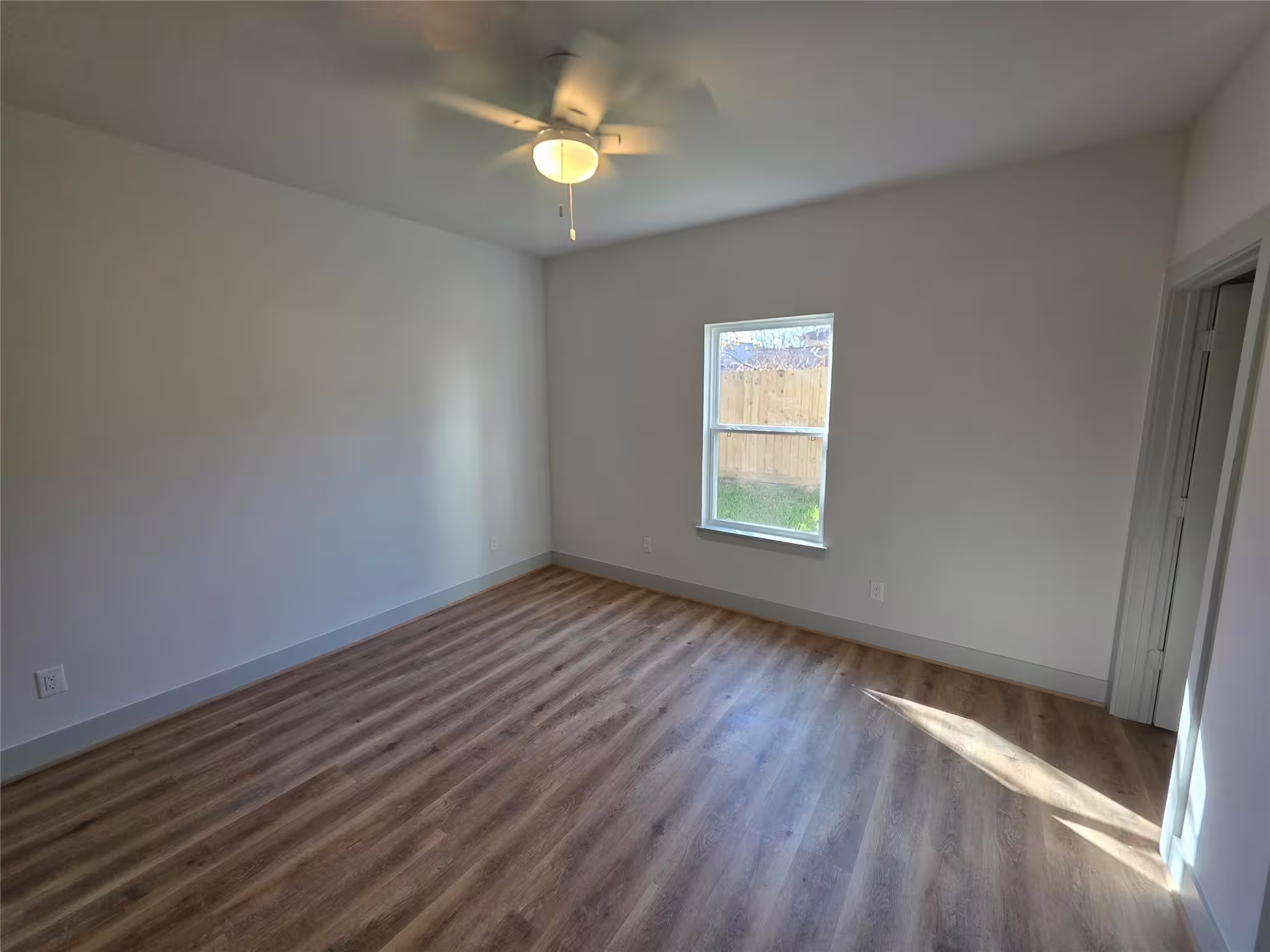 Photo 6 of 3406 Hadley Street, Houston, TX