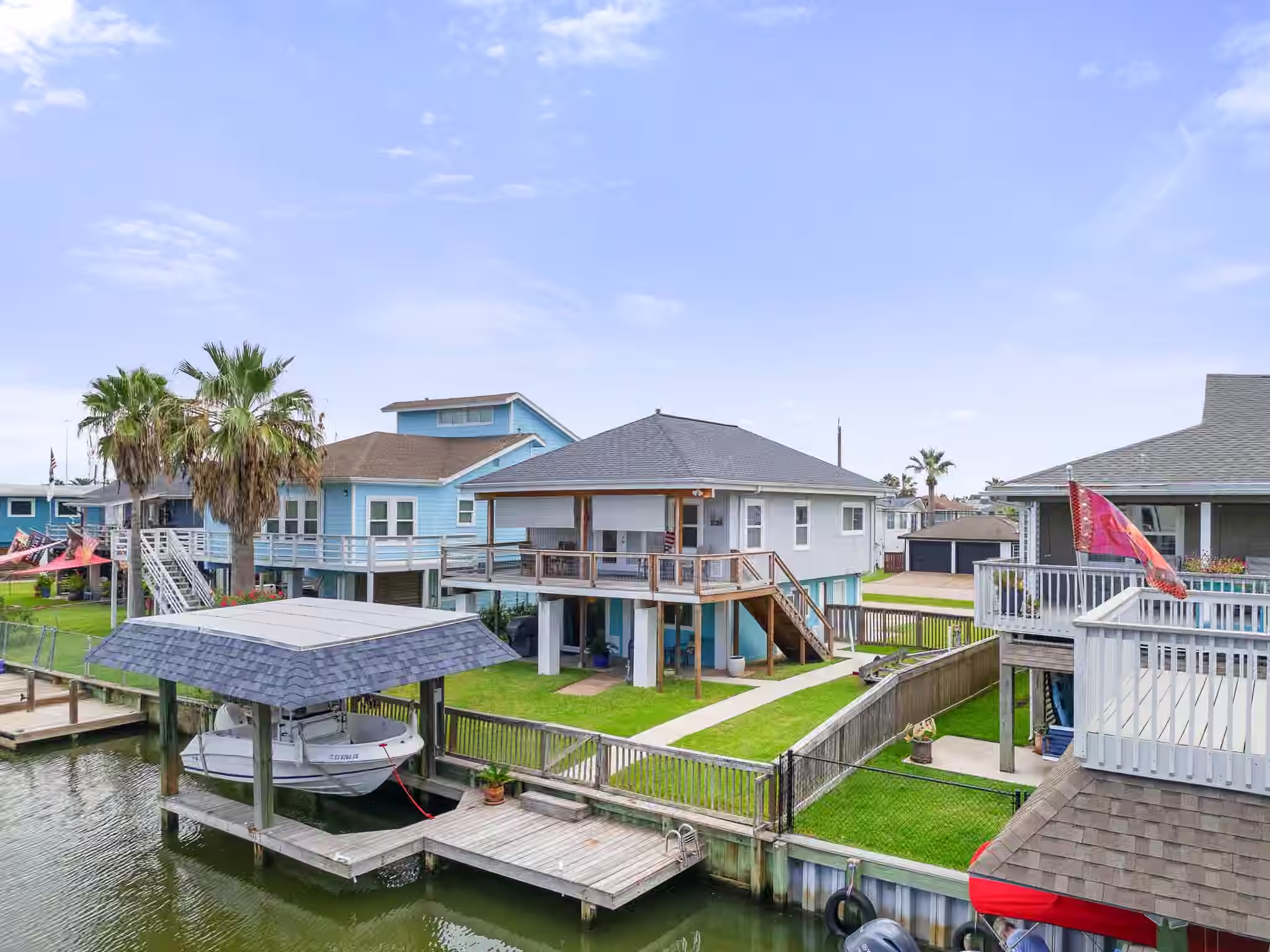 Photo of 66 Tarpon Street, Bayou Vista, TX