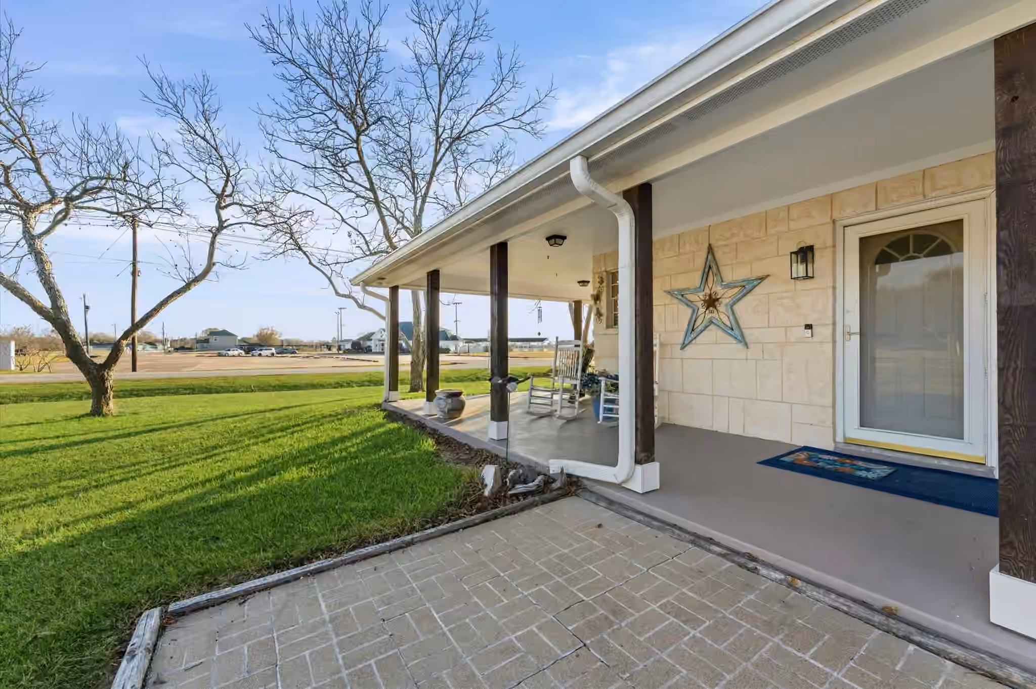 Photo 7 of 1840 Caroline Street, Dickinson, TX