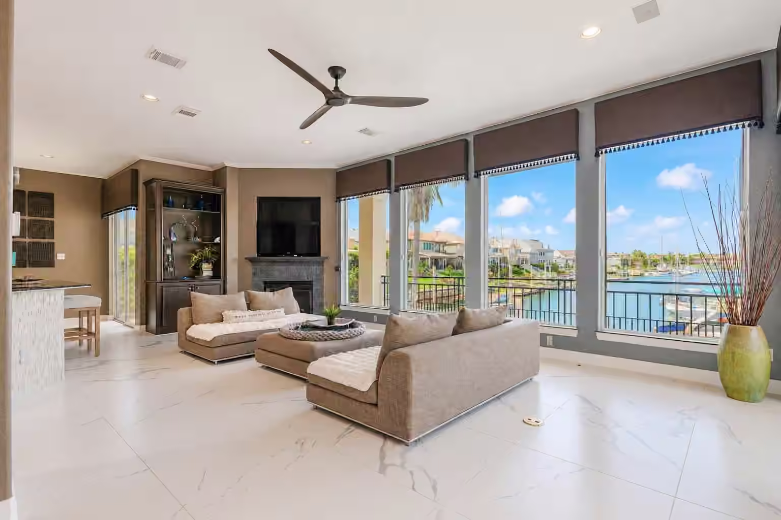 Photo 6 of 411 Harborside Way, Kemah, TX