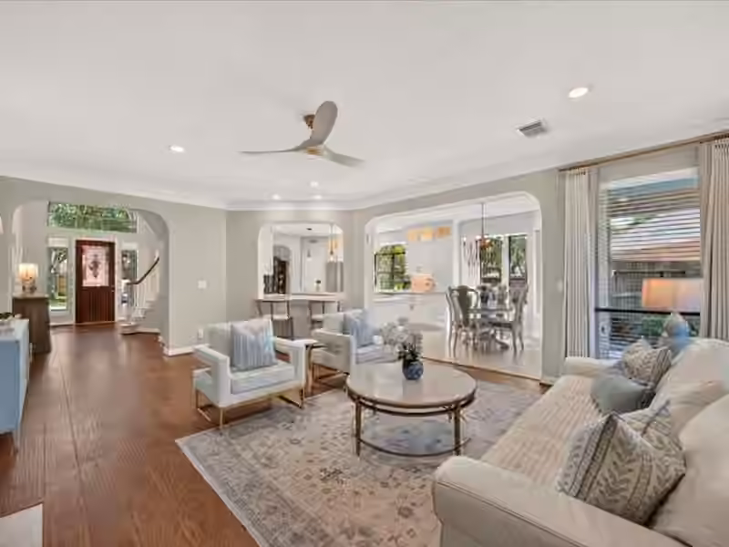 Photo 6 of 202 W Larah Lane, Houston, TX