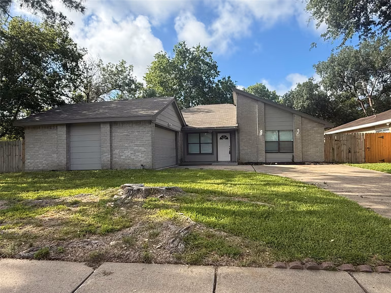 Photo 3 of 13303 Sheer Water Drive, Houston, TX