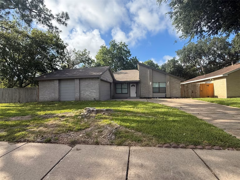 Photo 4 of 13303 Sheer Water Drive, Houston, TX