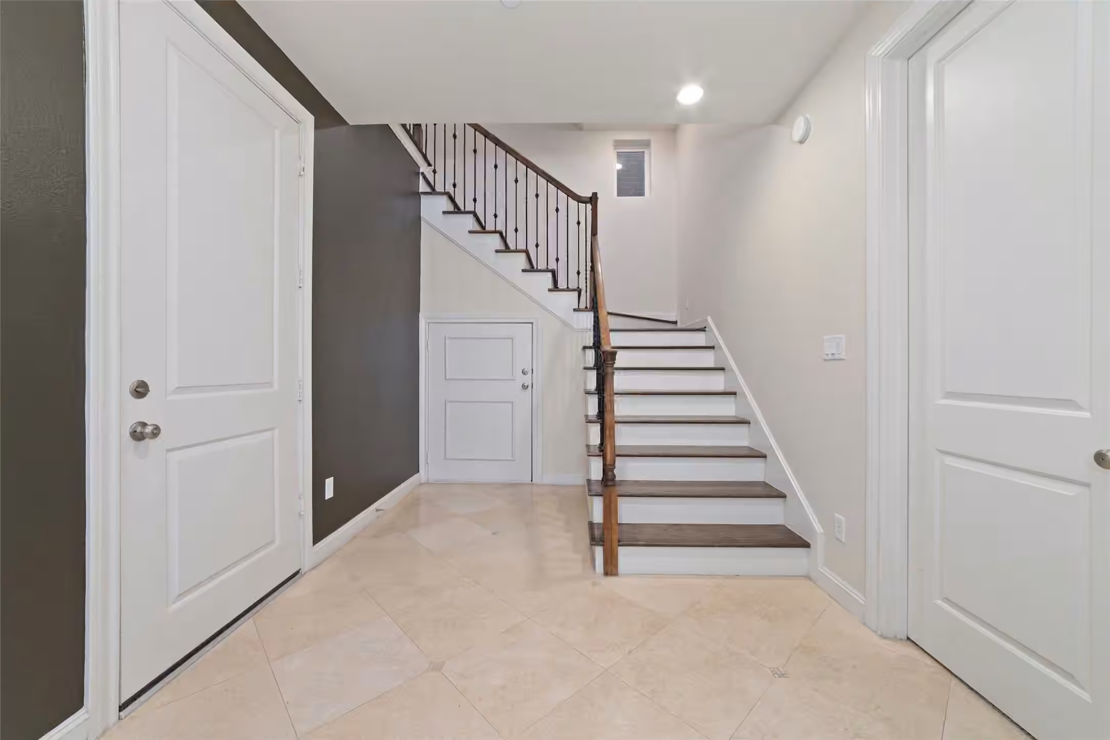Photo 3 of 3216 Mckinney Street, Houston, TX