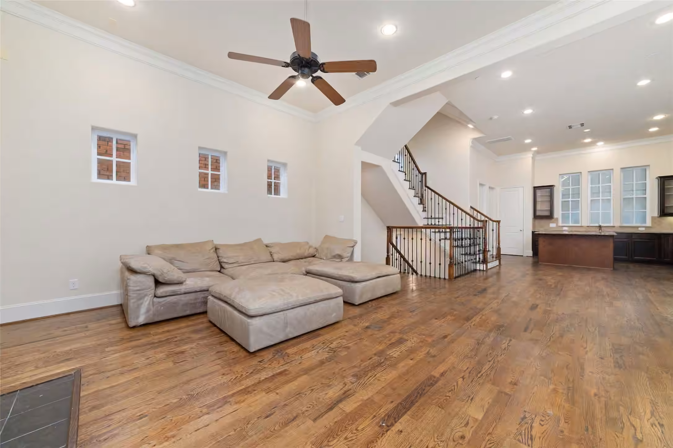 Photo 7 of 3216 Mckinney Street, Houston, TX