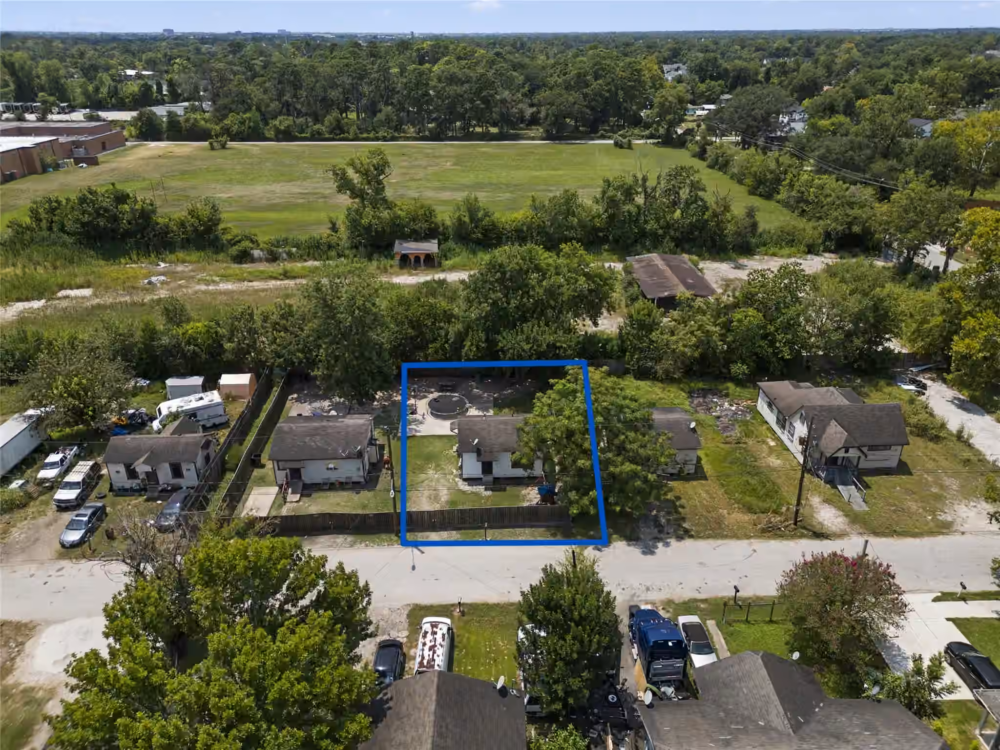 Photo 4 of 7333 Parkes Street, Houston, TX