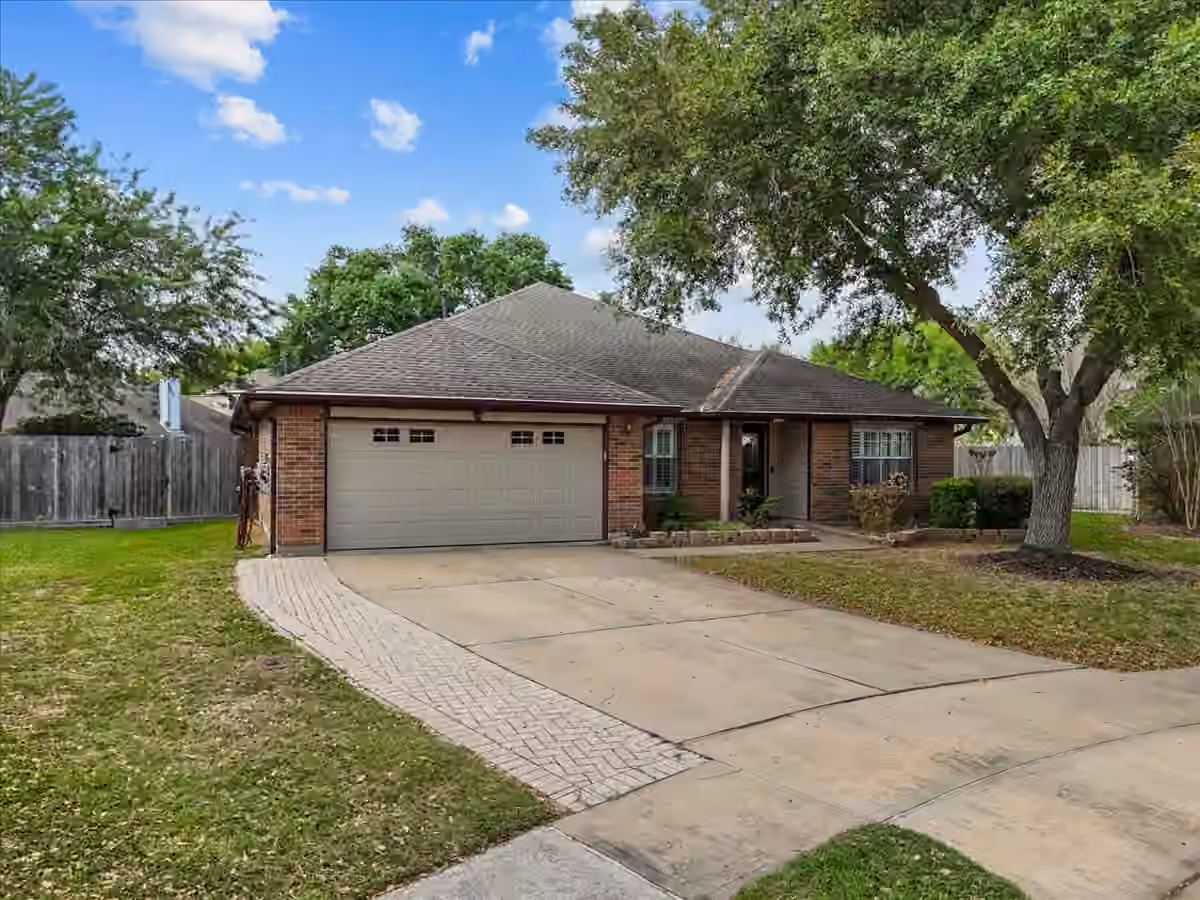 Photo of 5102 Cherrywood Court, League City, TX 77573