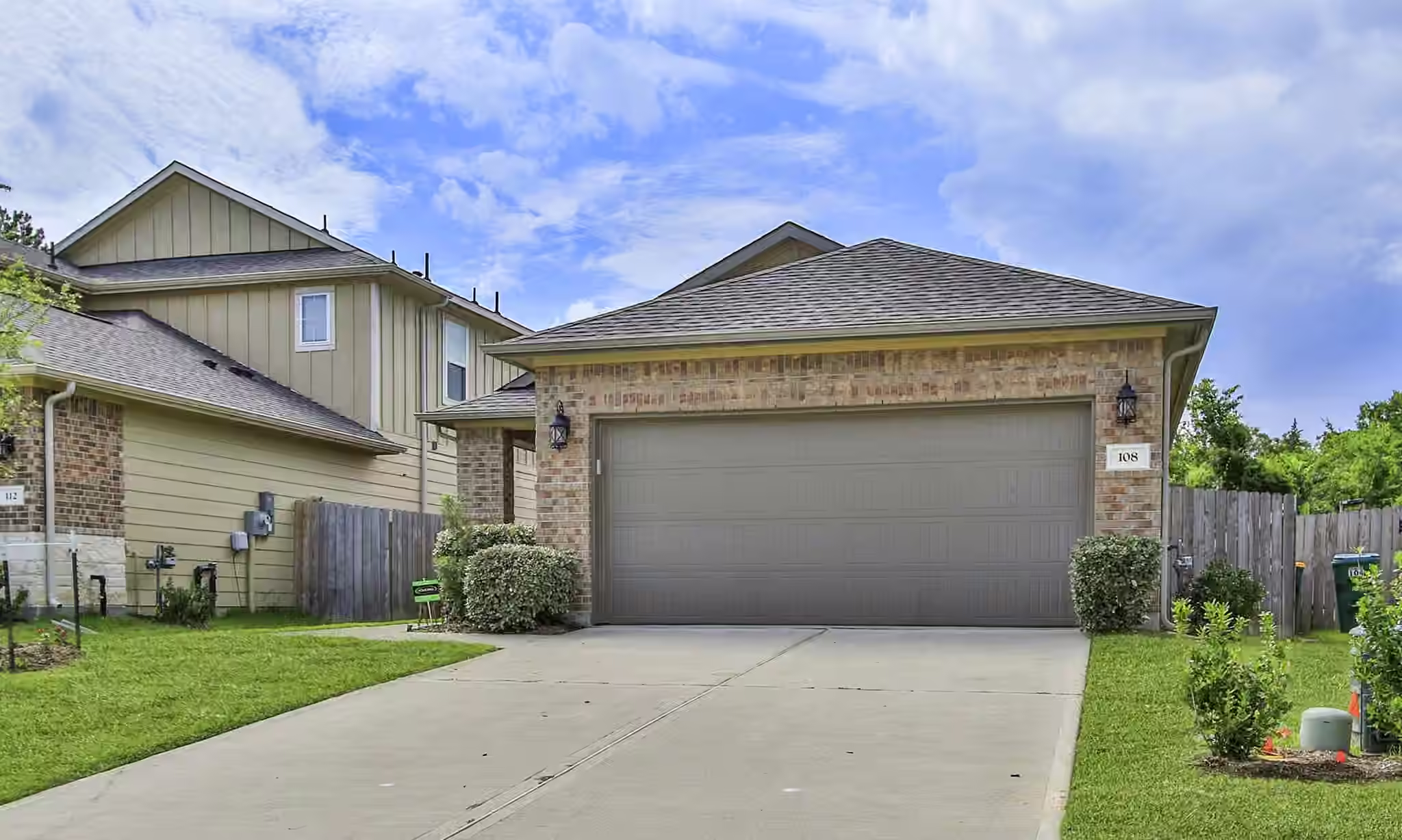 Photo 5 of 108 Clay Creek Lane, Conroe, TX