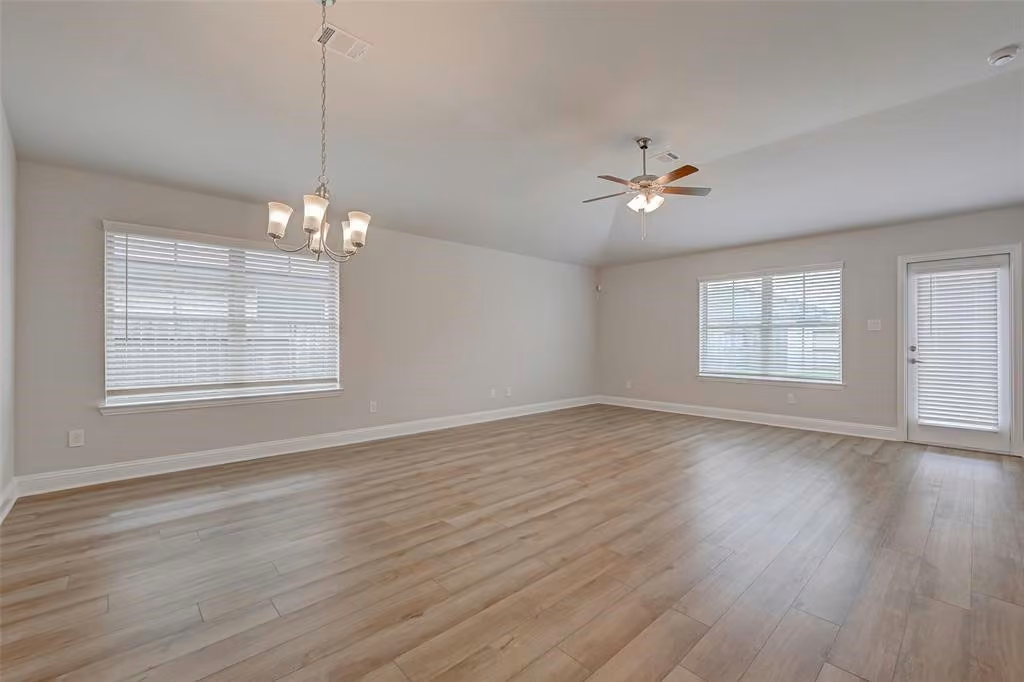 Photo 5 of 13901 Seneca Lake Drive, Texas City, TX
