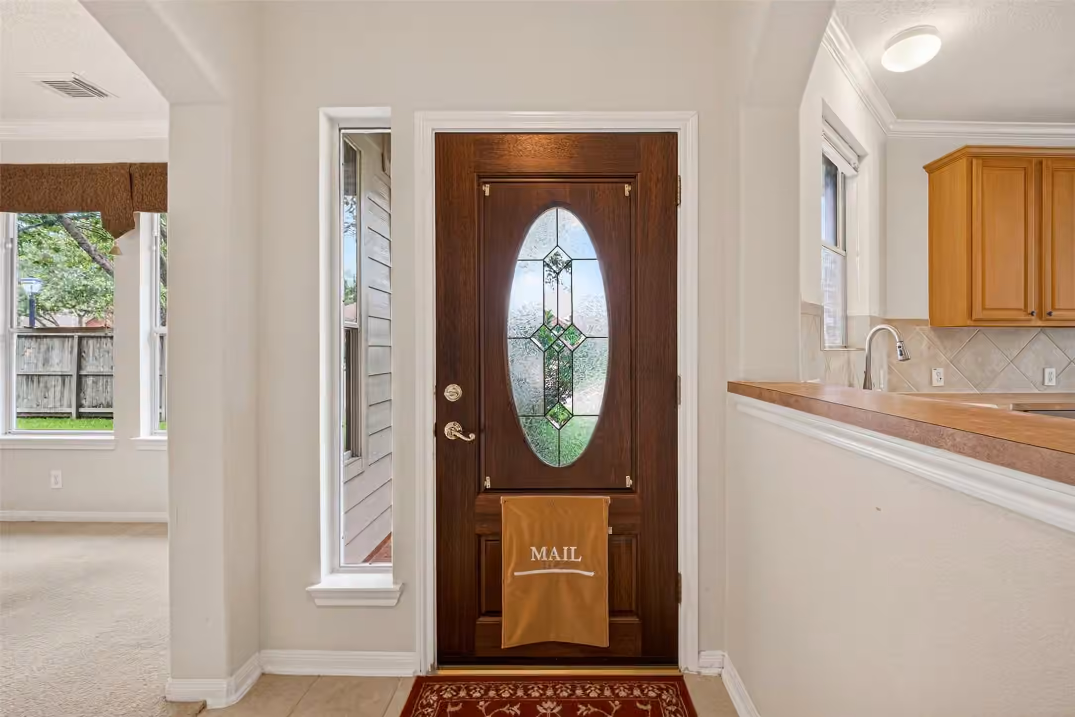 Photo 6 of 1308 Modena Drive, Pearland, TX