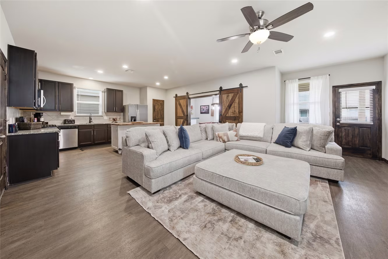 Photo 5 of 13620 Collier Park Lane, Willis, TX