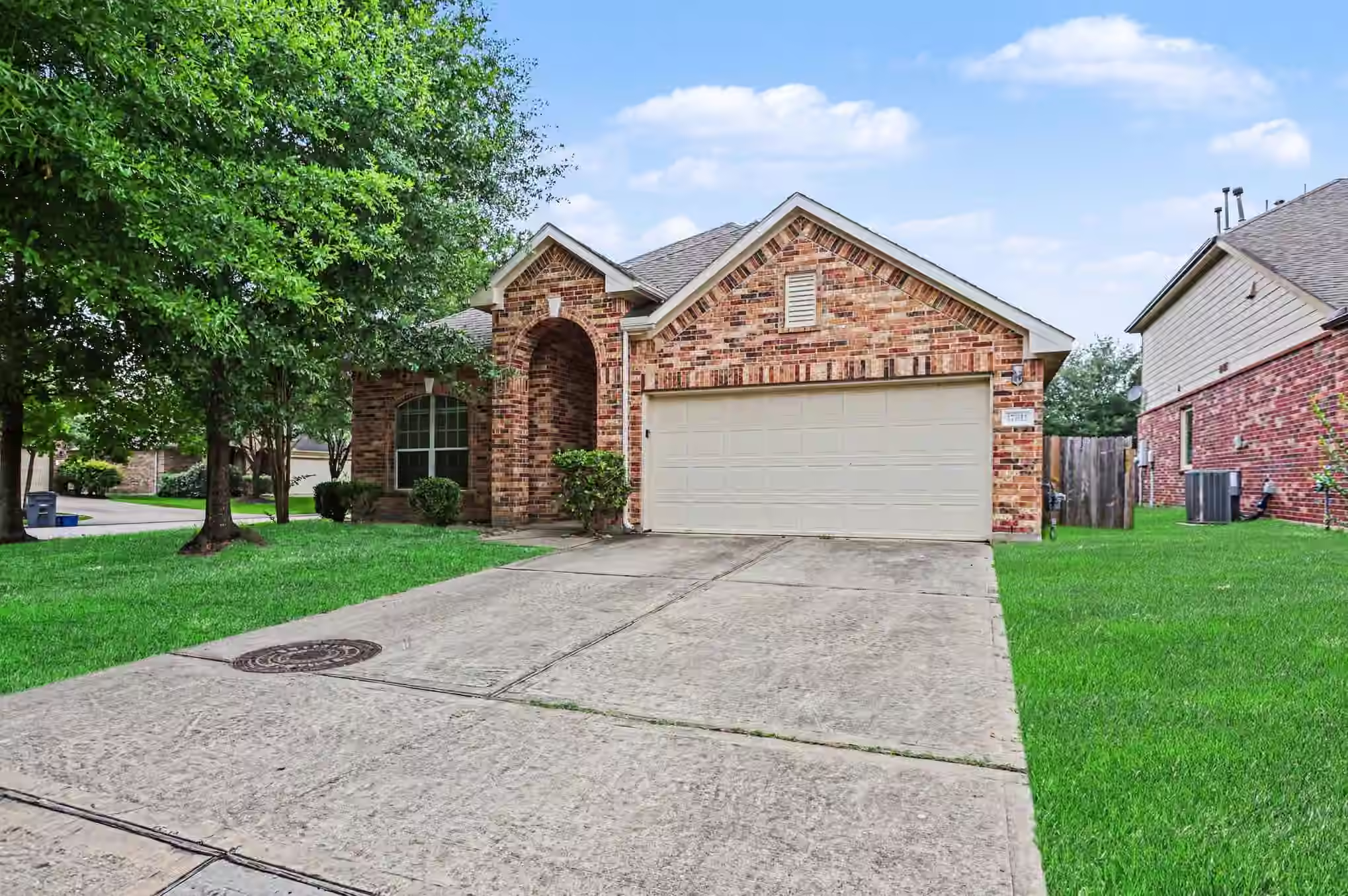 Photo 2 of 17811 Dappled Walk Way, Cypress, TX