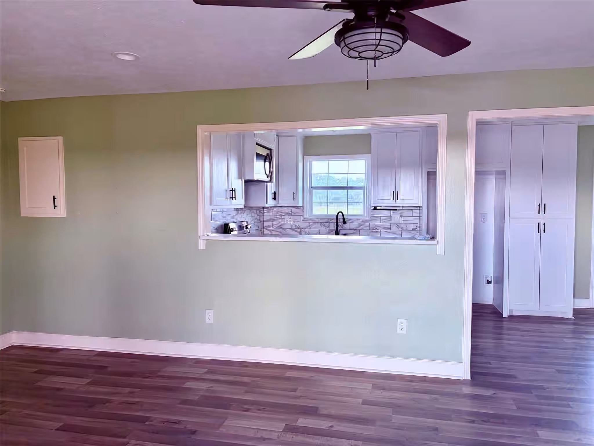 Photo 2 of 2884 Brooks Drive, Bedias, TX