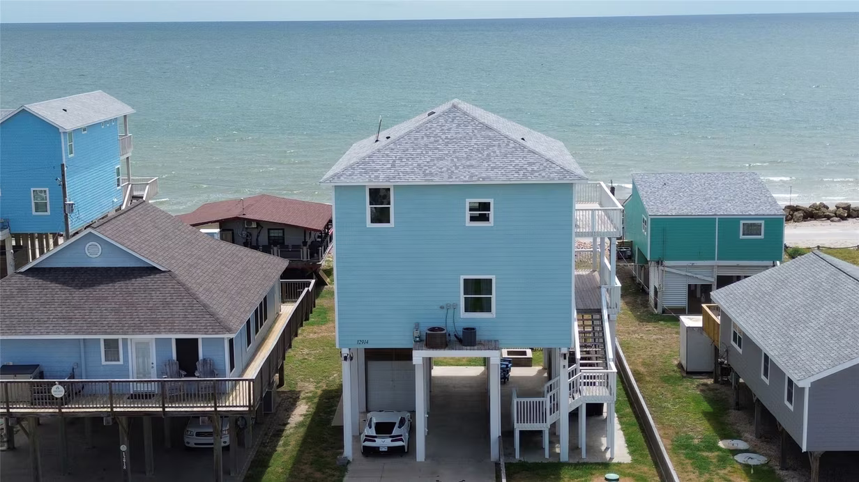 Photo 2 of 12914 Jolly Roger Drive, Freeport, TX