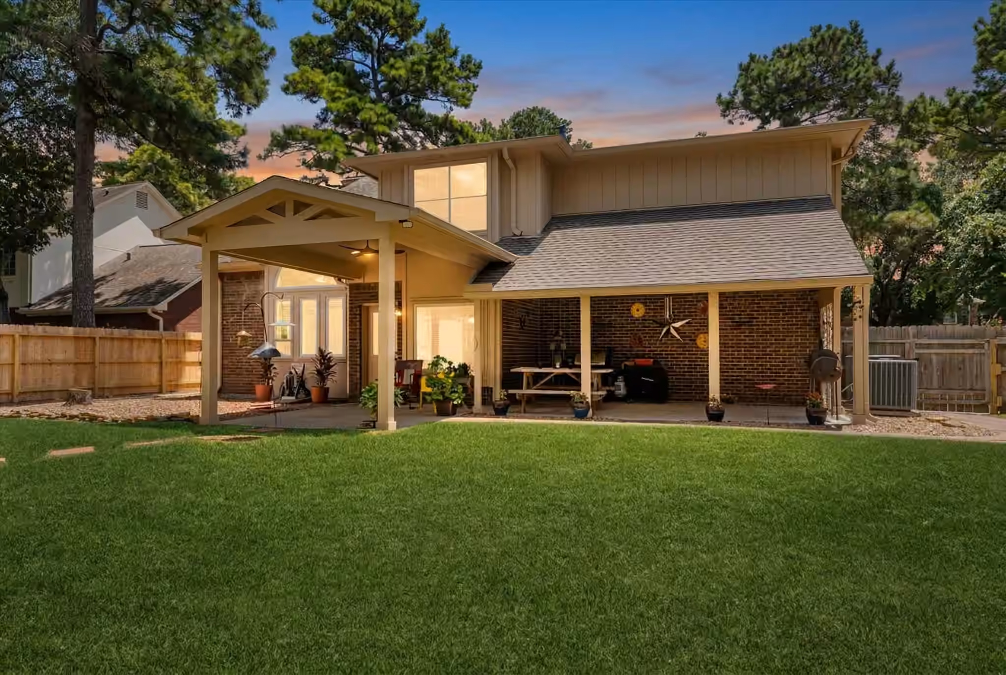 Photo 3 of 16314 Avenplace Road, Tomball, TX