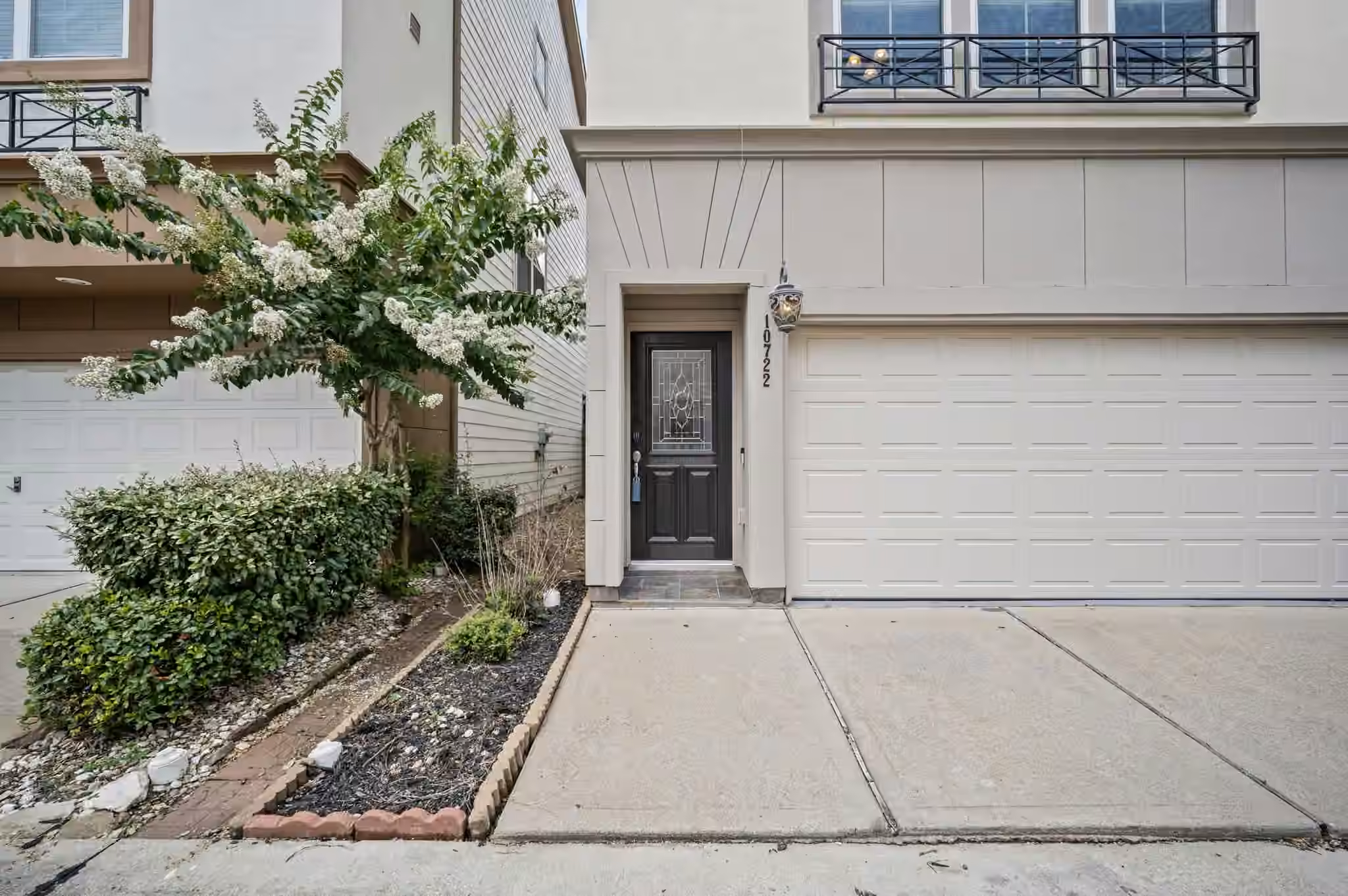 Photo 2 of 10722 Clearview Villa, Houston, TX