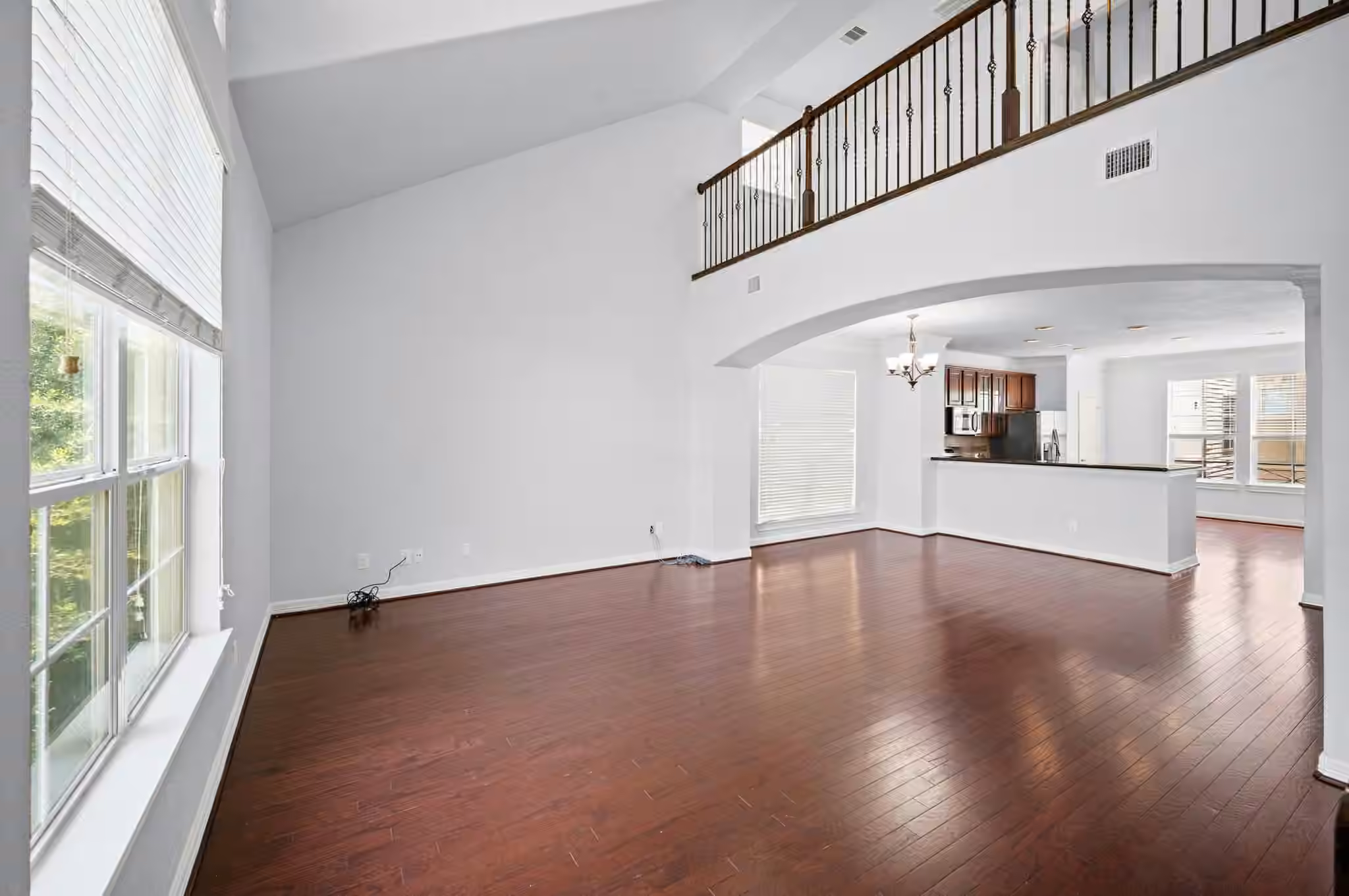 Photo 5 of 10722 Clearview Villa, Houston, TX