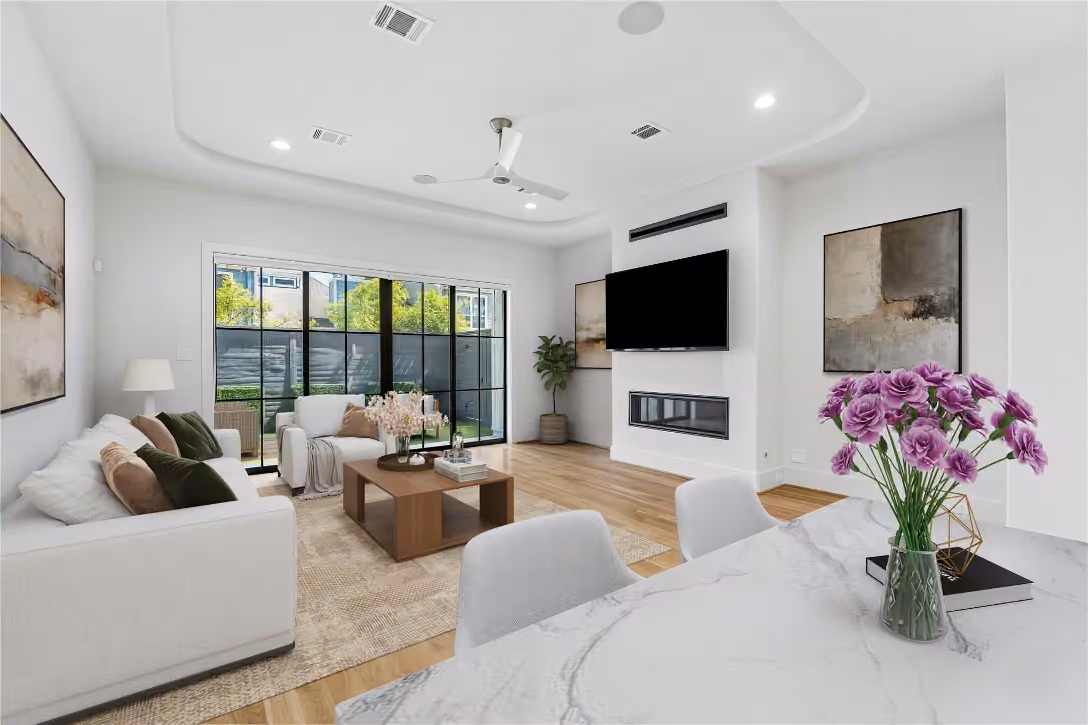 Photo 3 of 236 Birdsall Street, Houston, TX