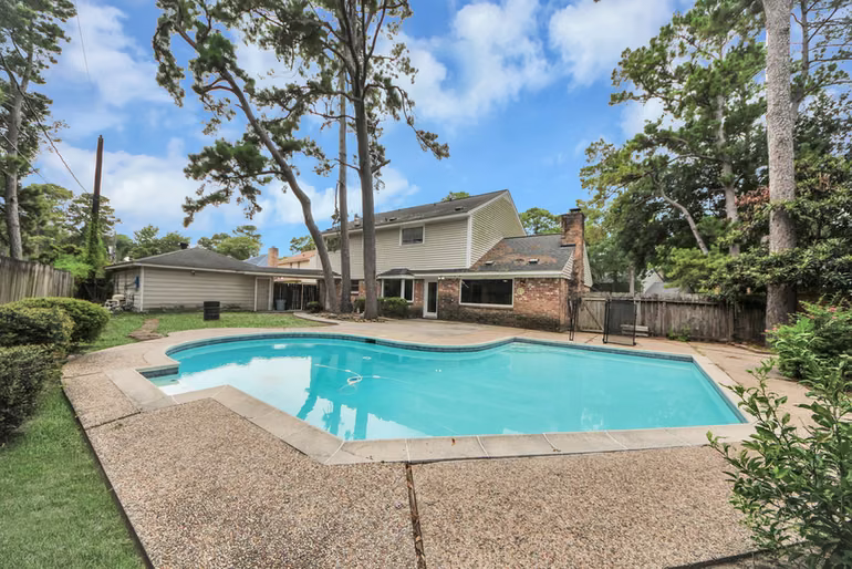 Photo of 5807 Foresthaven Drive, Houston, TX