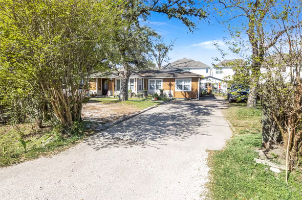 Photo of 2205 Marnel Road, Houston, TX 77055