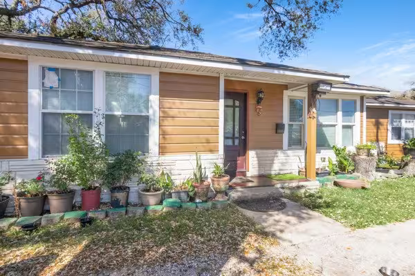 Photo 3 of 2205 Marnel Road, Houston, TX