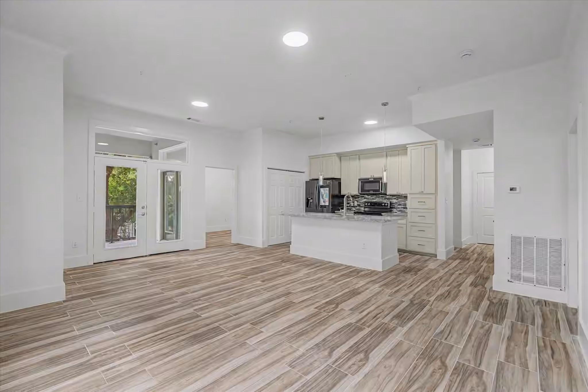 Photo 3 of 300 St Joseph Parkway 124, Houston, TX