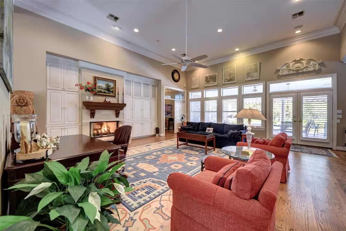 Photo 4 of 851 Elm Drive, Brenham, TX