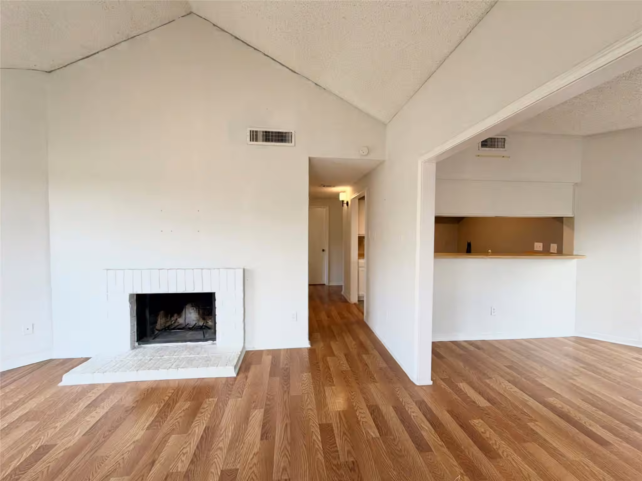 Photo of 10156 Waterstone Drive, Houston, TX
