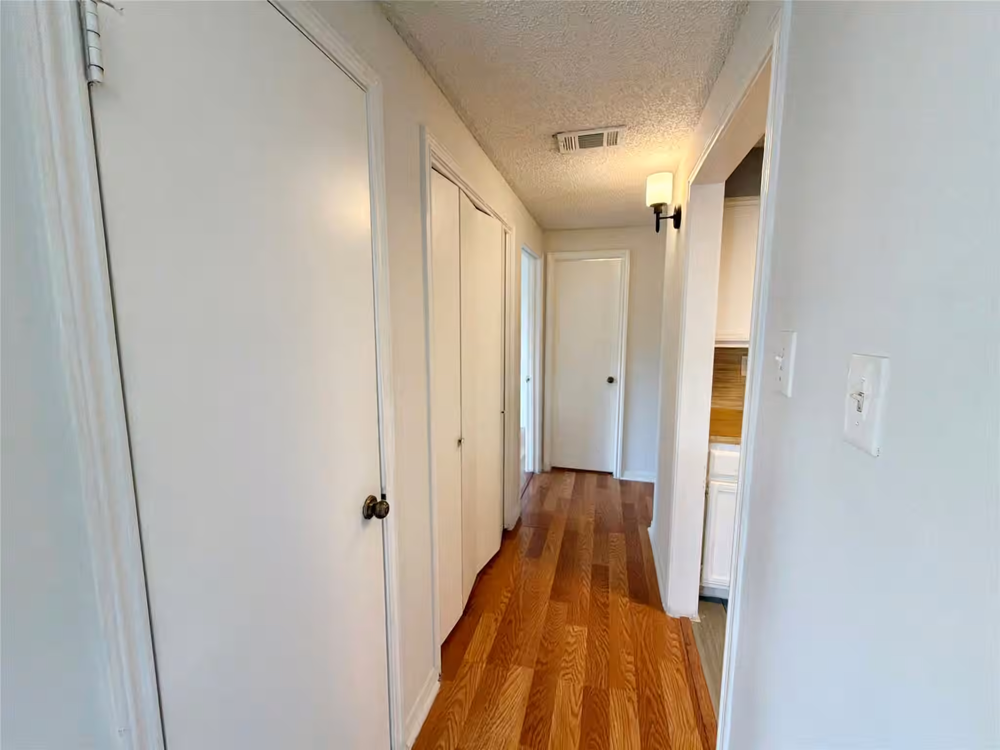 Photo 7 of 10156 Waterstone Drive, Houston, TX