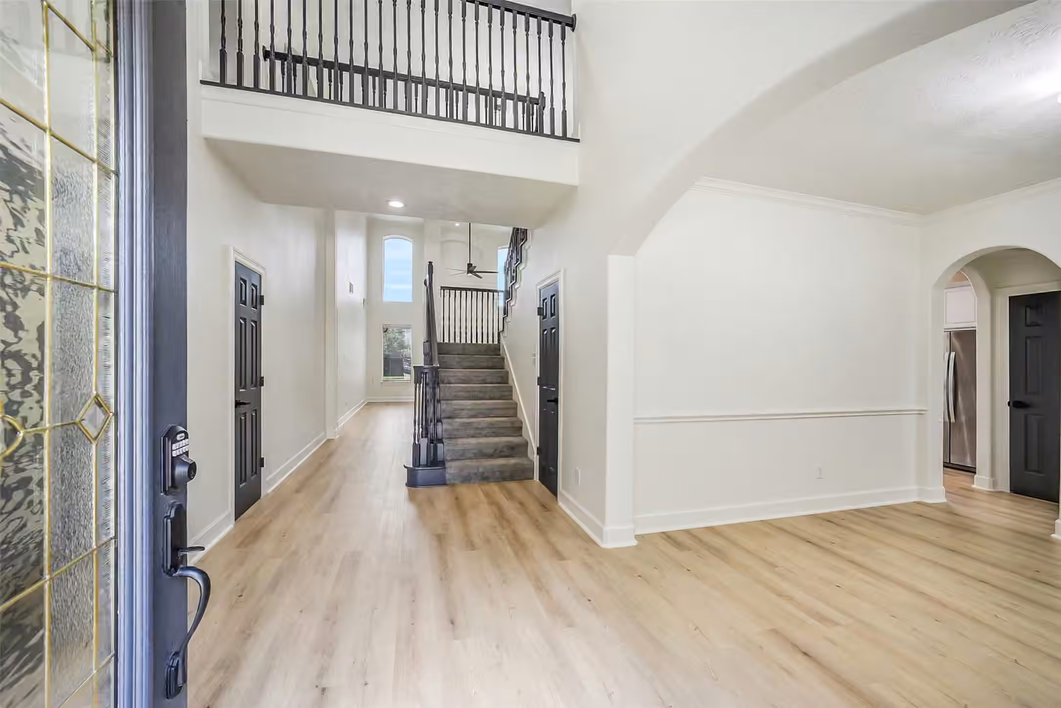 Photo 2 of 17306 Eagle Ledge Drive, Tomball, TX