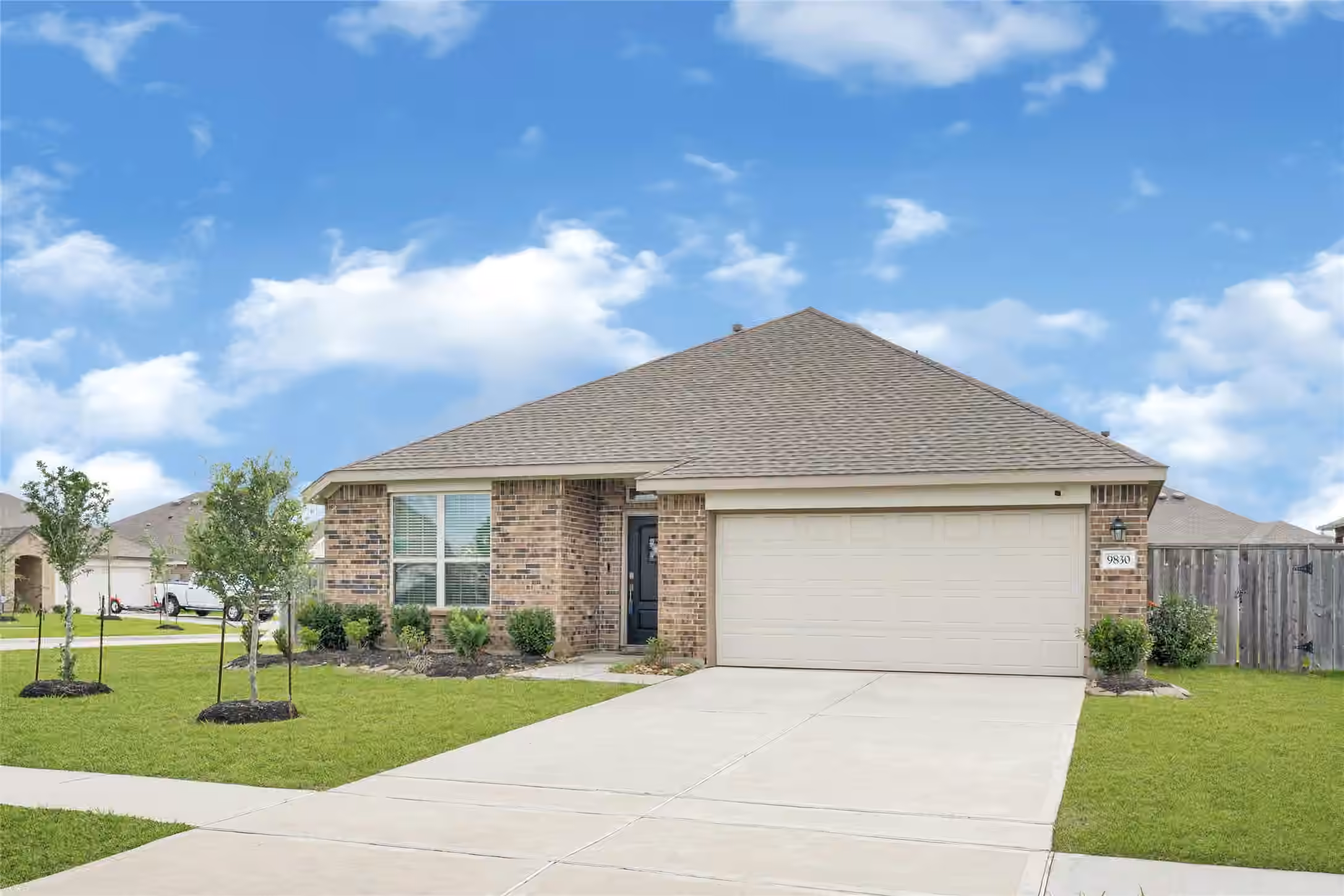 Photo 2 of 9830 Kingston Liberty Lane, Baytown, TX