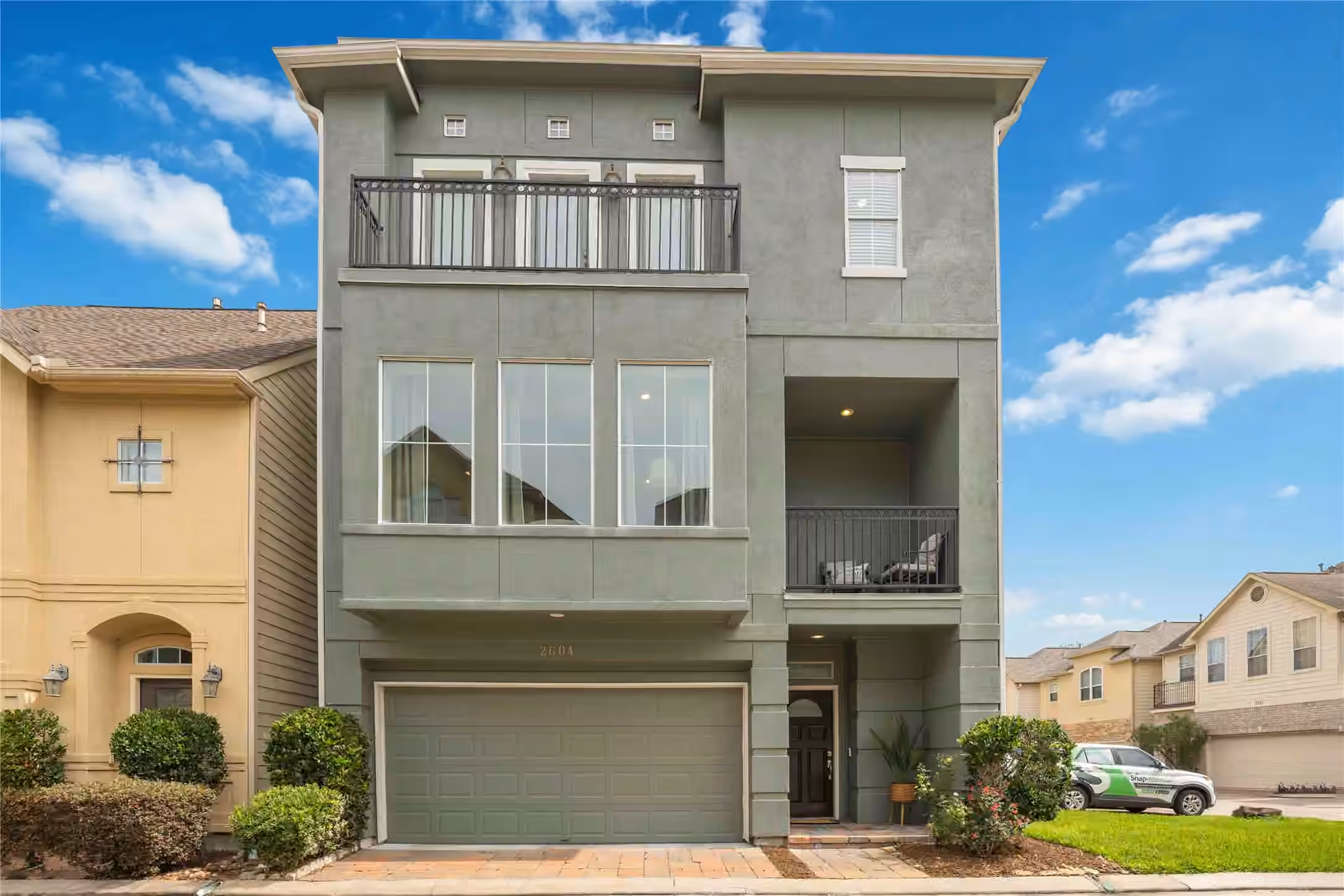Photo of 2604 Edgefield Lakes Drive, Houston, TX 77054